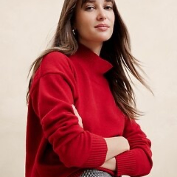 Banana Republic Sweaters - Clearance! Banana Republic Red Turtleneck Sweater – Size Small